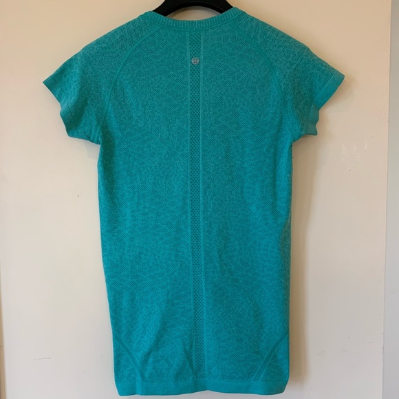 Lululemon Swifty Tech Short Sleeve - Picture 4 of 4